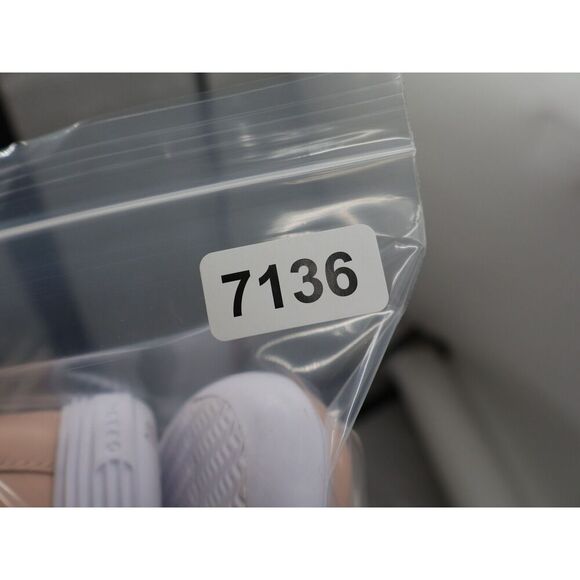 Cole Haan Women's Grand Crosscourt Sneaker Size 7 Nude Beige Lace Up Leather - Picture 13 of 13